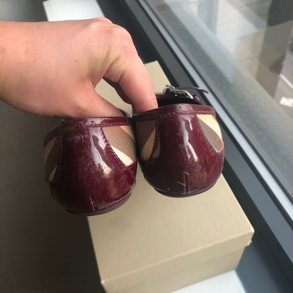 Burberry flats - Picture 7 of 8